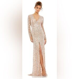 *Flawed Mac Duggal 5002 NWT Long Sleeve Formal Evening Gown